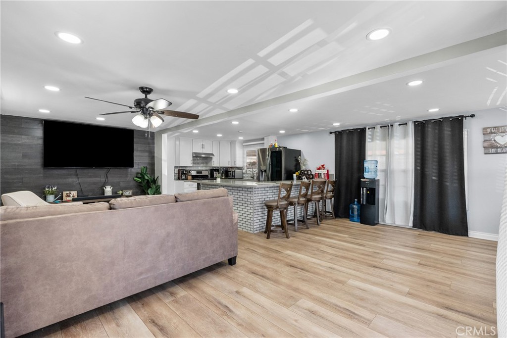 12401 filmore 719