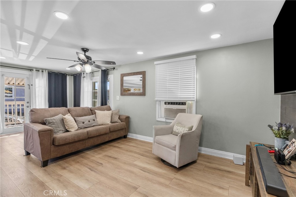 12401 filmore 719