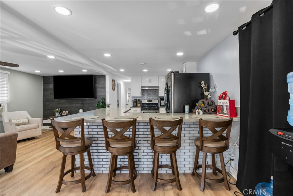 12401 filmore 719