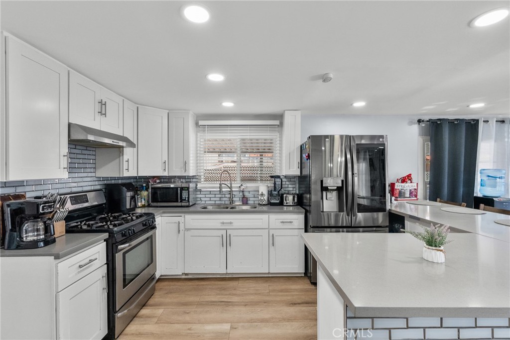 12401 filmore 719