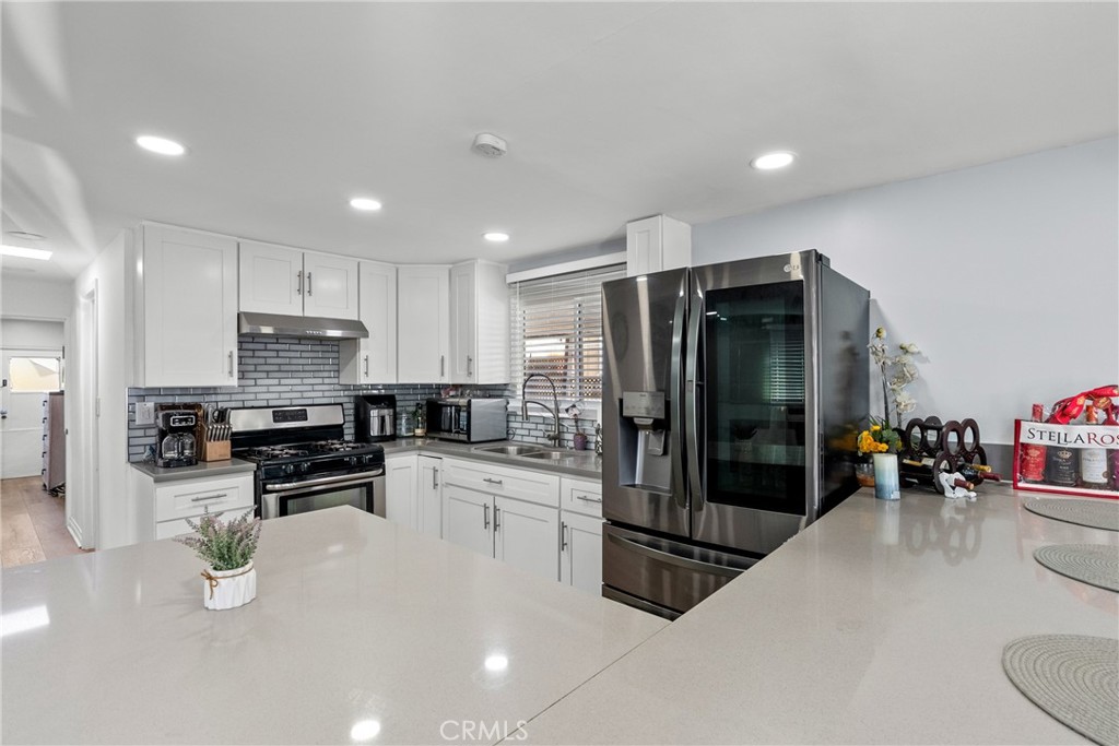 12401 filmore 719