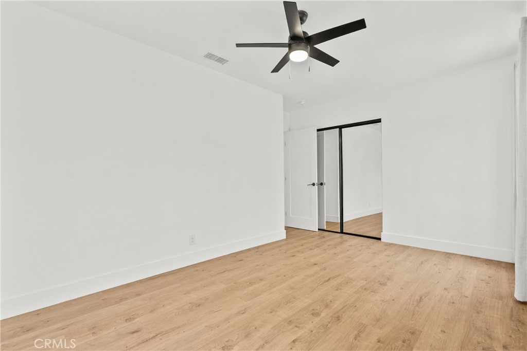 13817 Bromwich Street