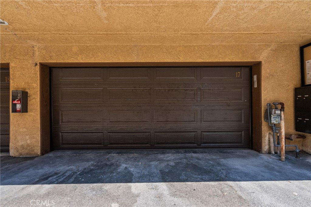 18958 Sherman Way 17
