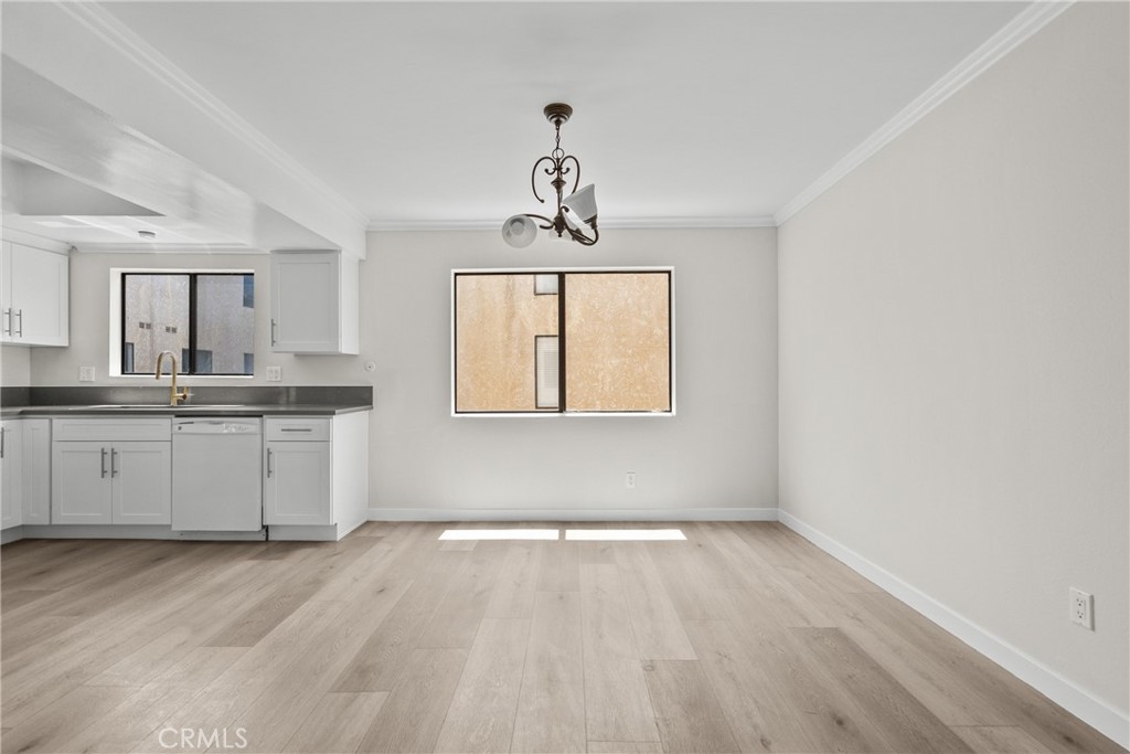 18958 Sherman Way 17