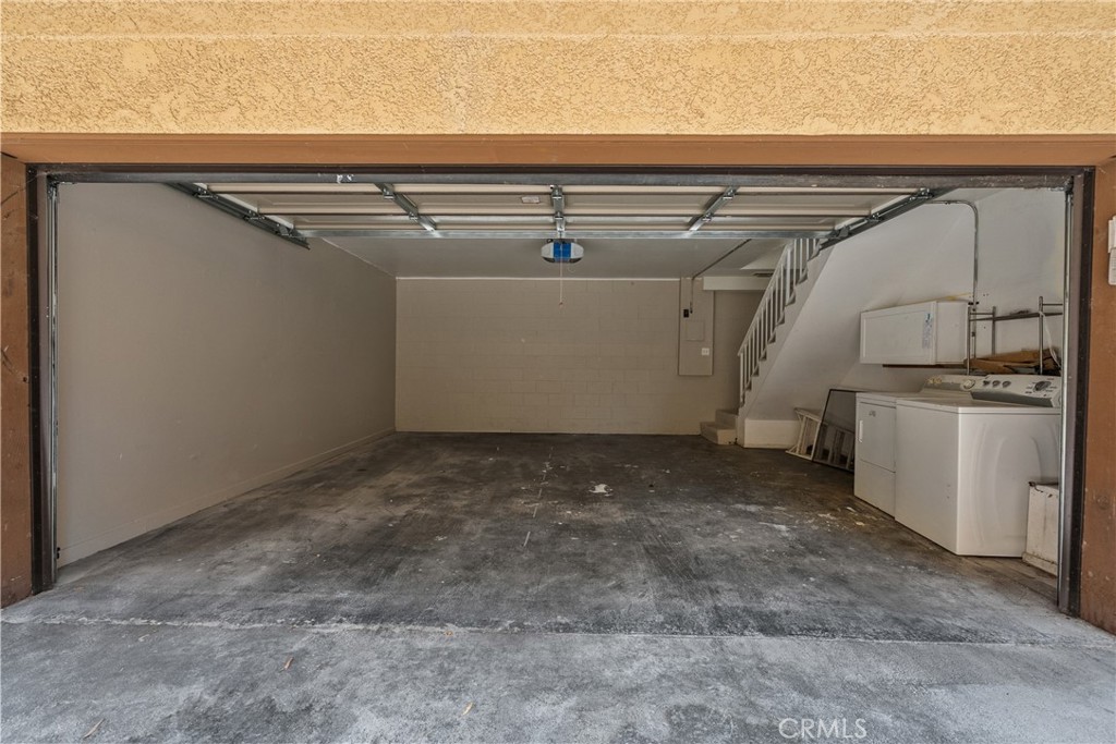 18958 Sherman Way 17