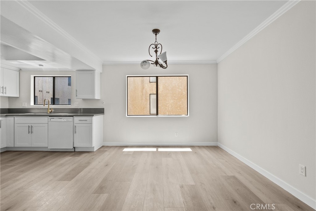 18958 Sherman Way 17