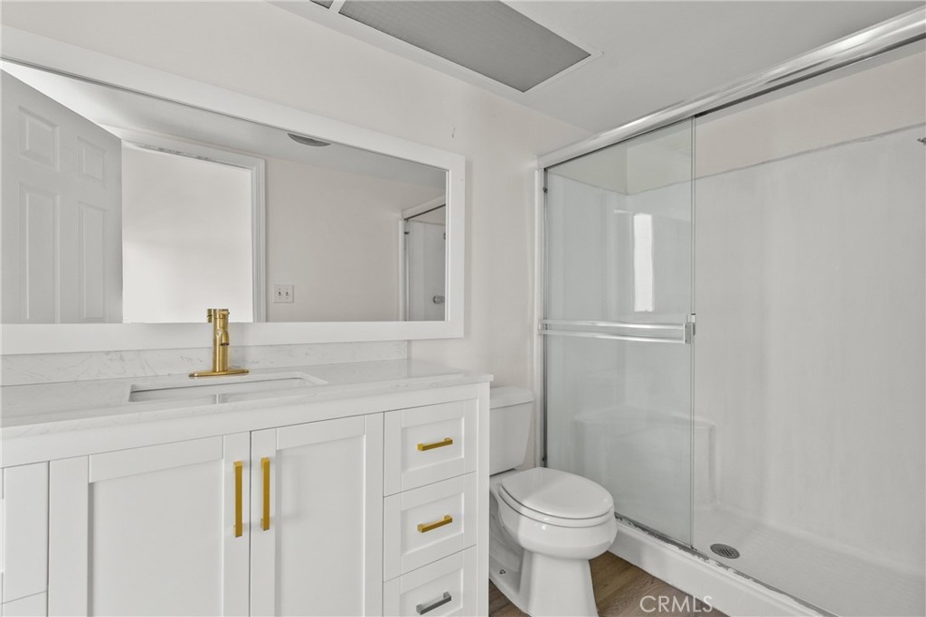 18958 Sherman Way 17