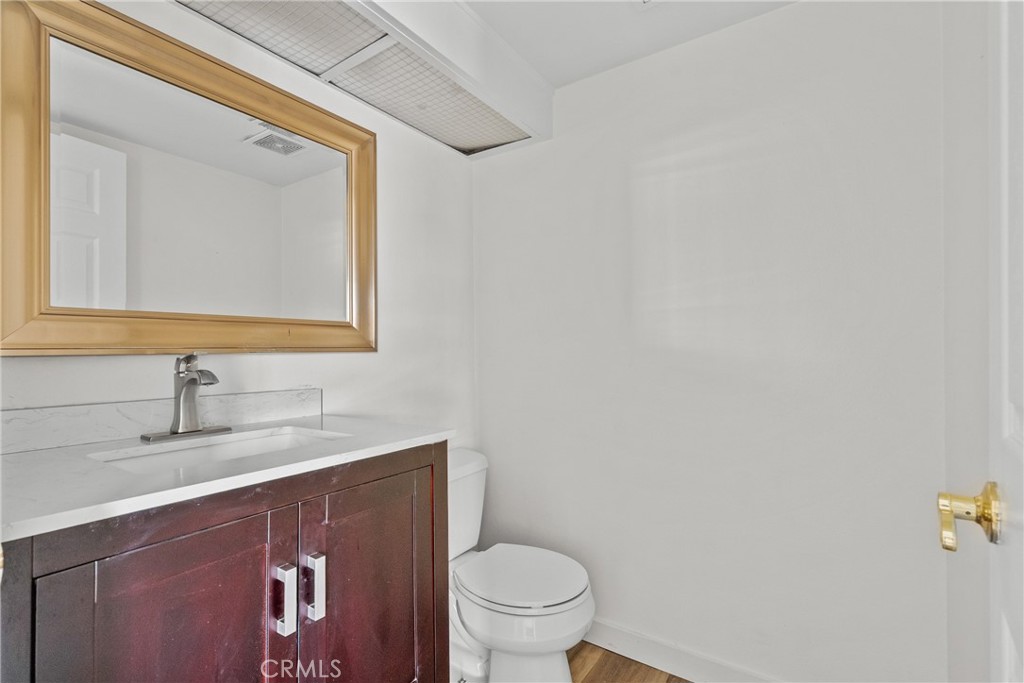 18958 Sherman Way 17