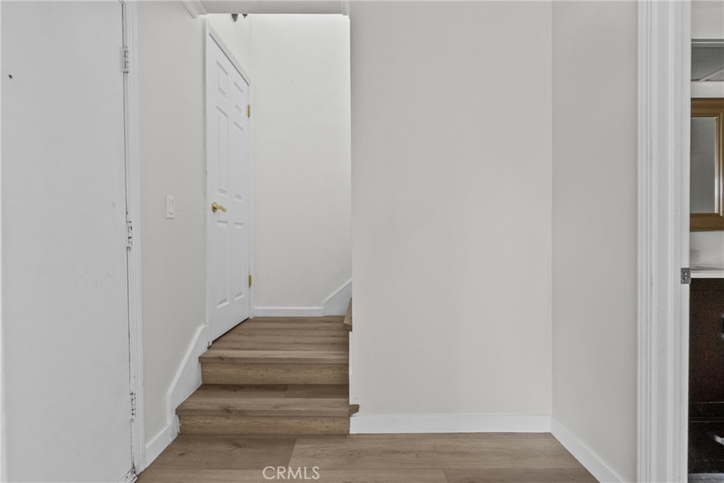 18958 Sherman Way 17