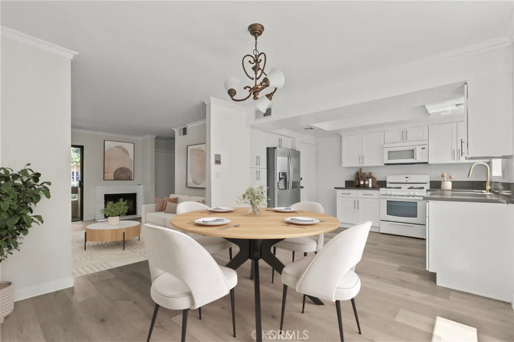 18958 Sherman Way 17