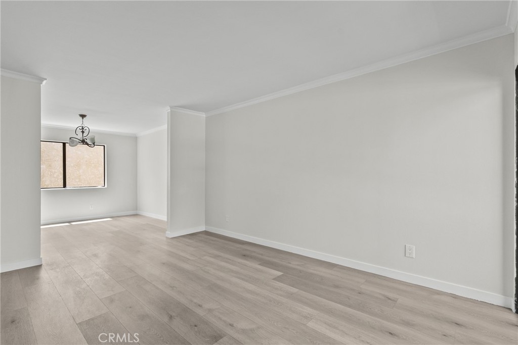 18958 Sherman Way 17