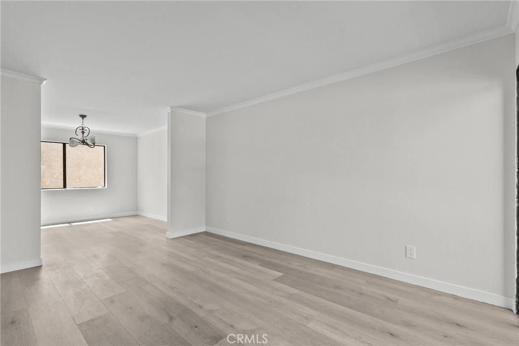 18958 Sherman Way 17