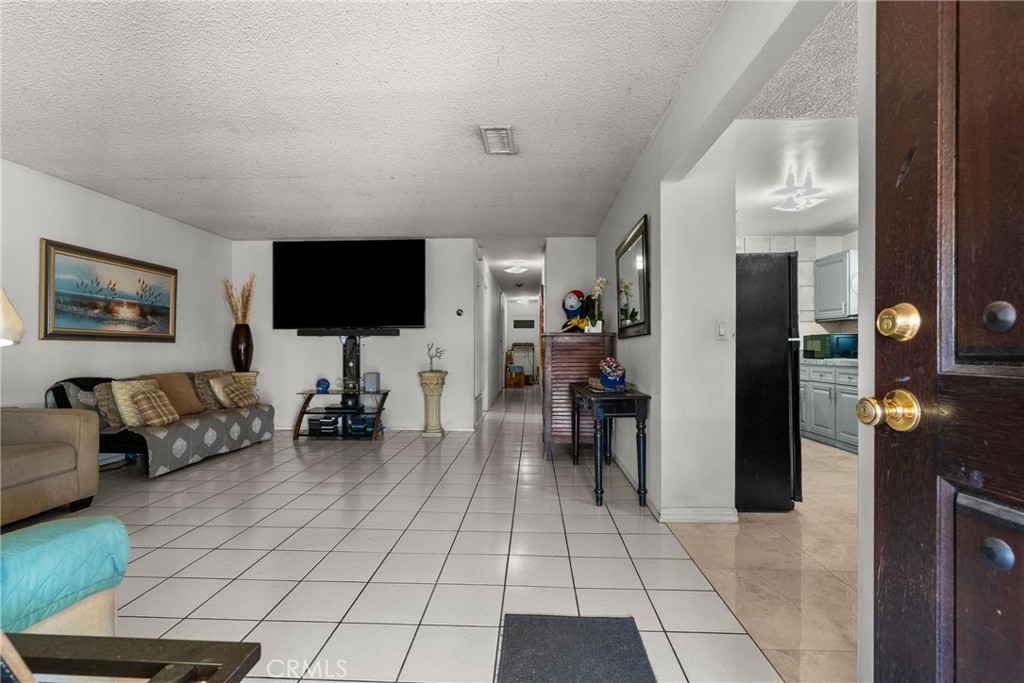 13086 Foothill Boulevard
