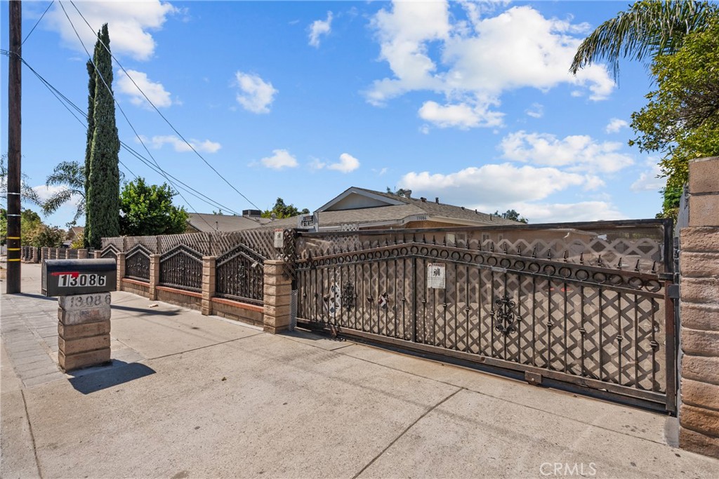 13086 Foothill Boulevard