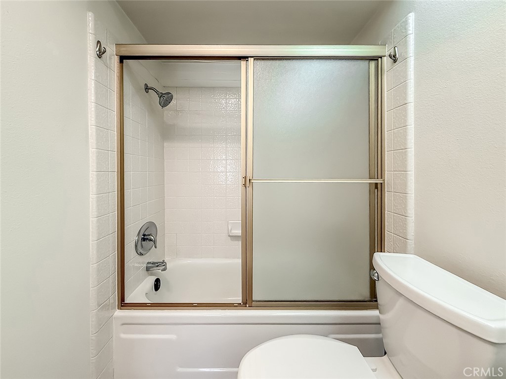 20027 Community Street 54