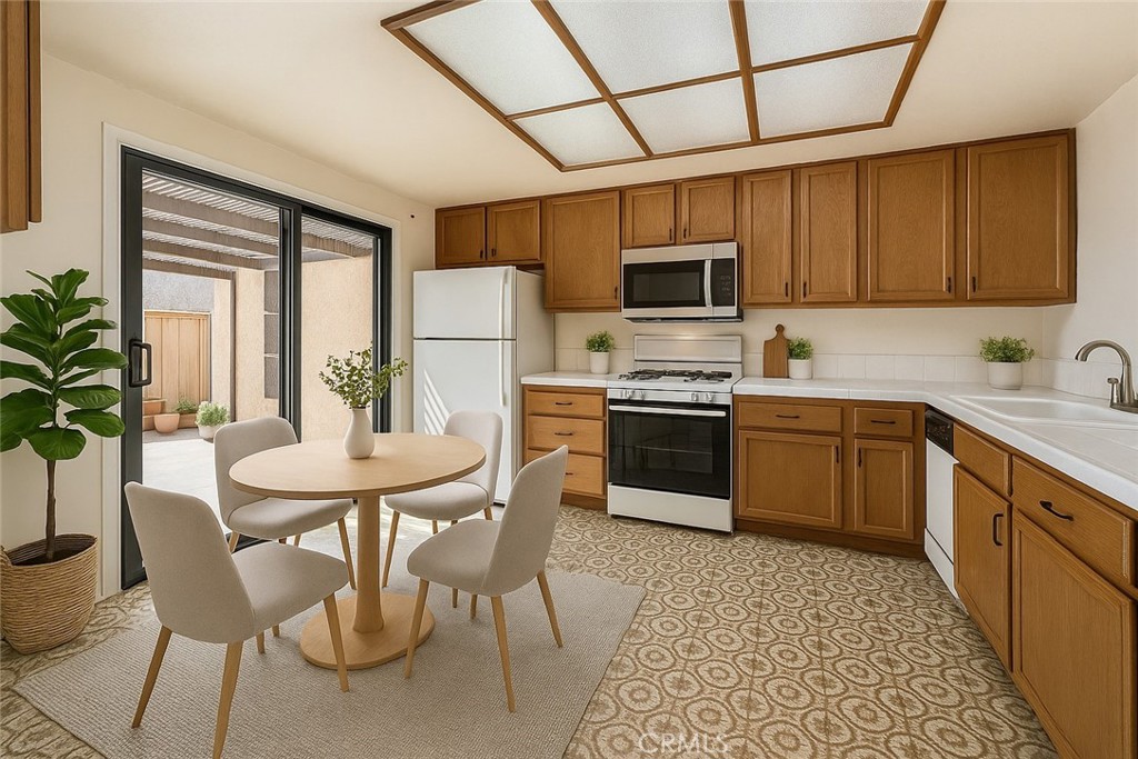 20027 Community Street 54