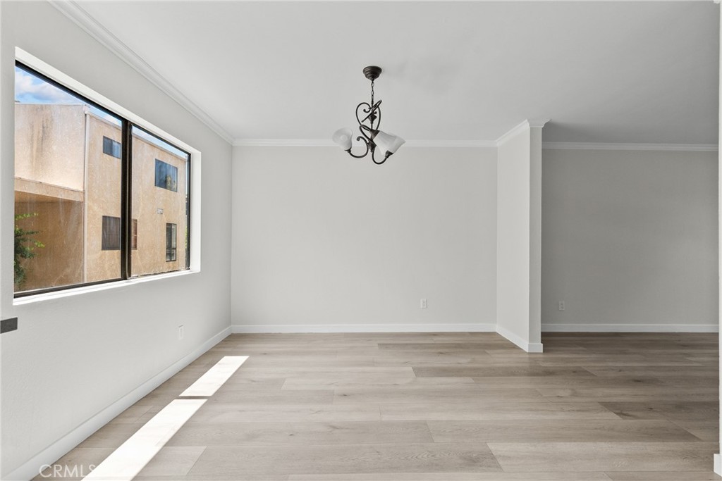 18958 Sherman Way 17