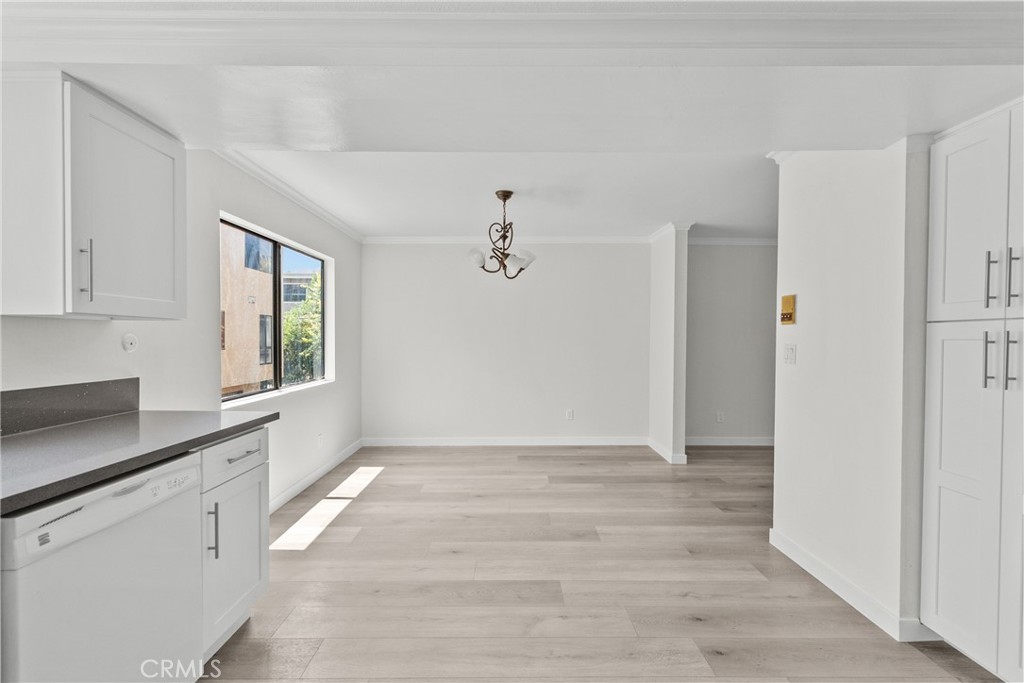 18958 Sherman Way 17