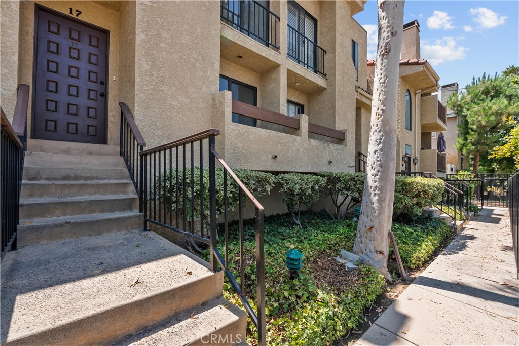 18958 Sherman Way 17