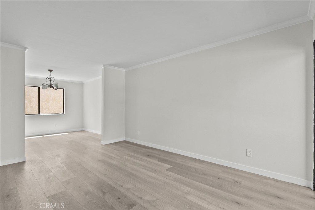 18958 Sherman Way 17