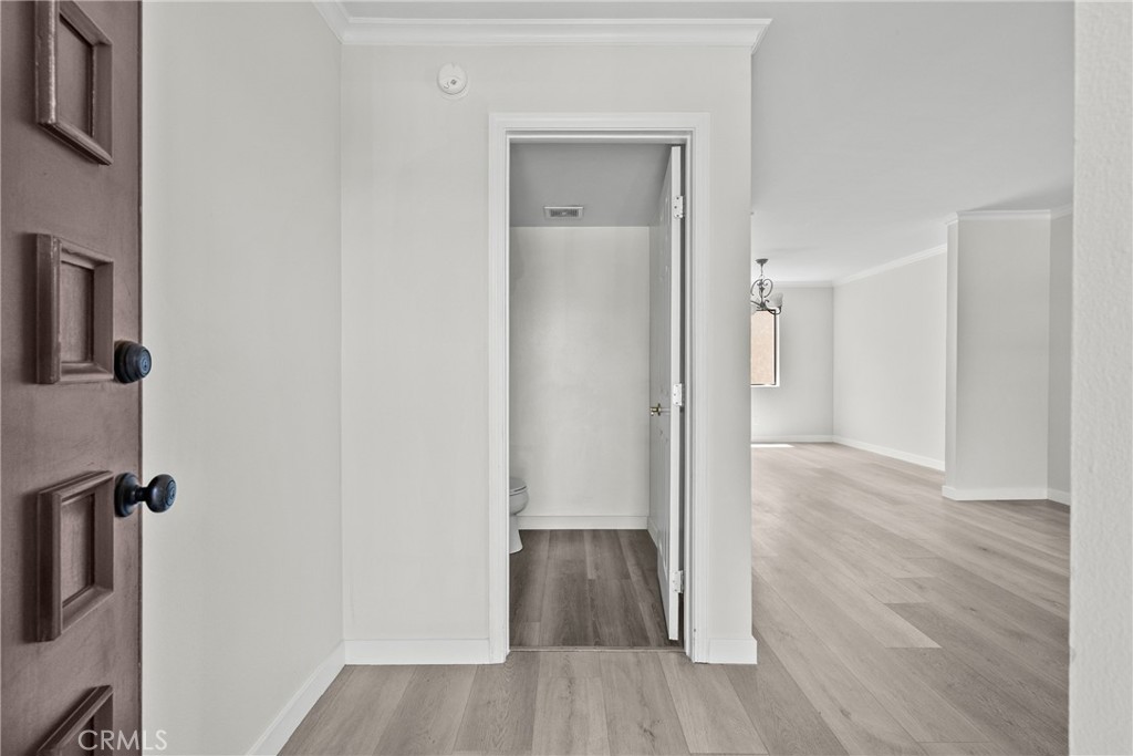 18958 Sherman Way 17