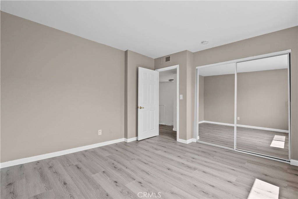 18958 Sherman Way 17