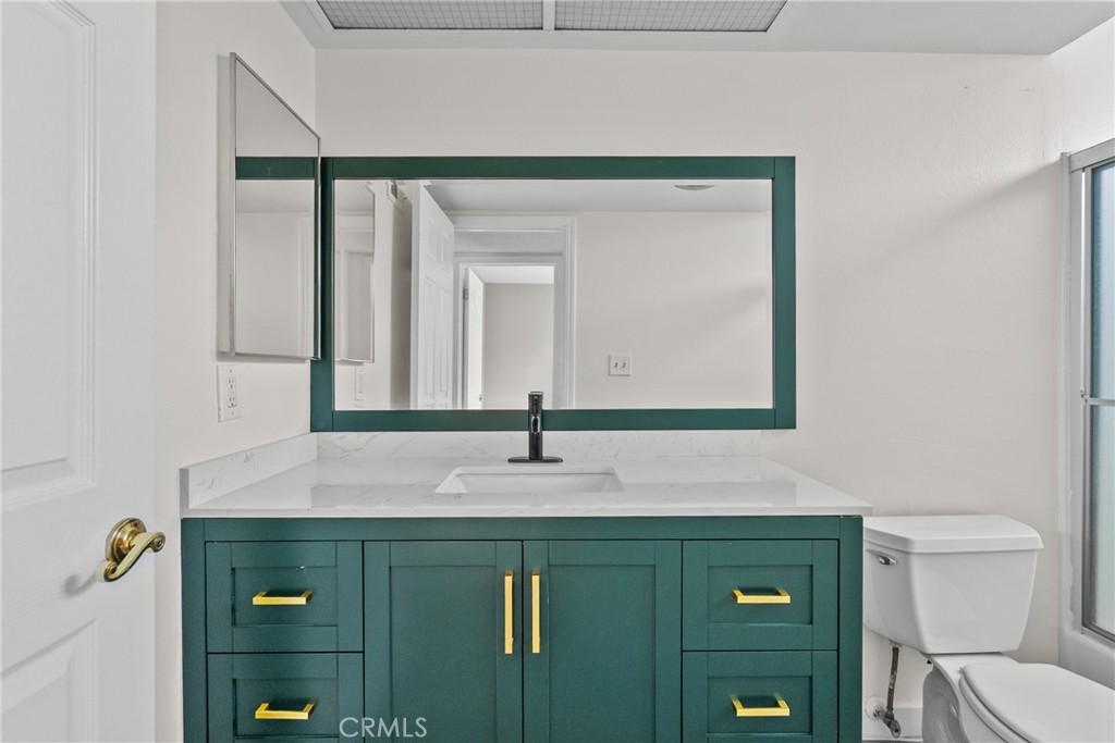 18958 Sherman Way 17