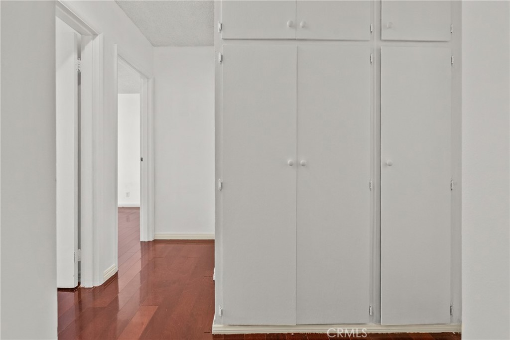 7137 Coldwater Canyon Avenue 10