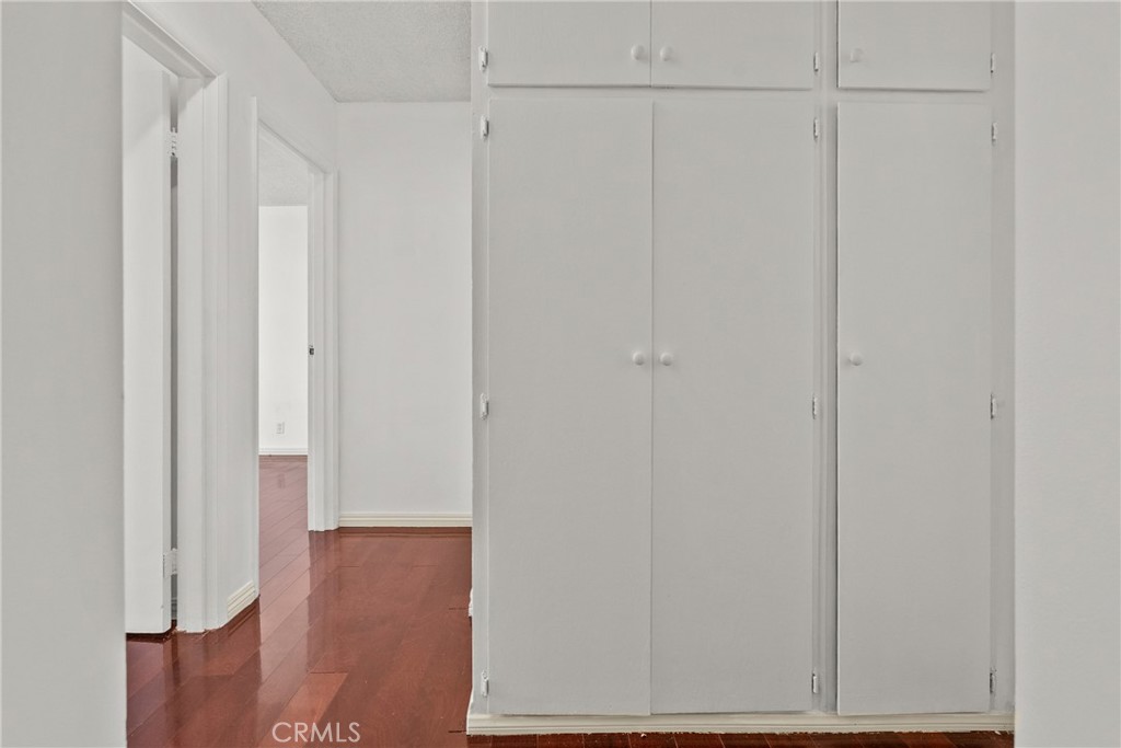 7137 Coldwater Canyon Avenue 10