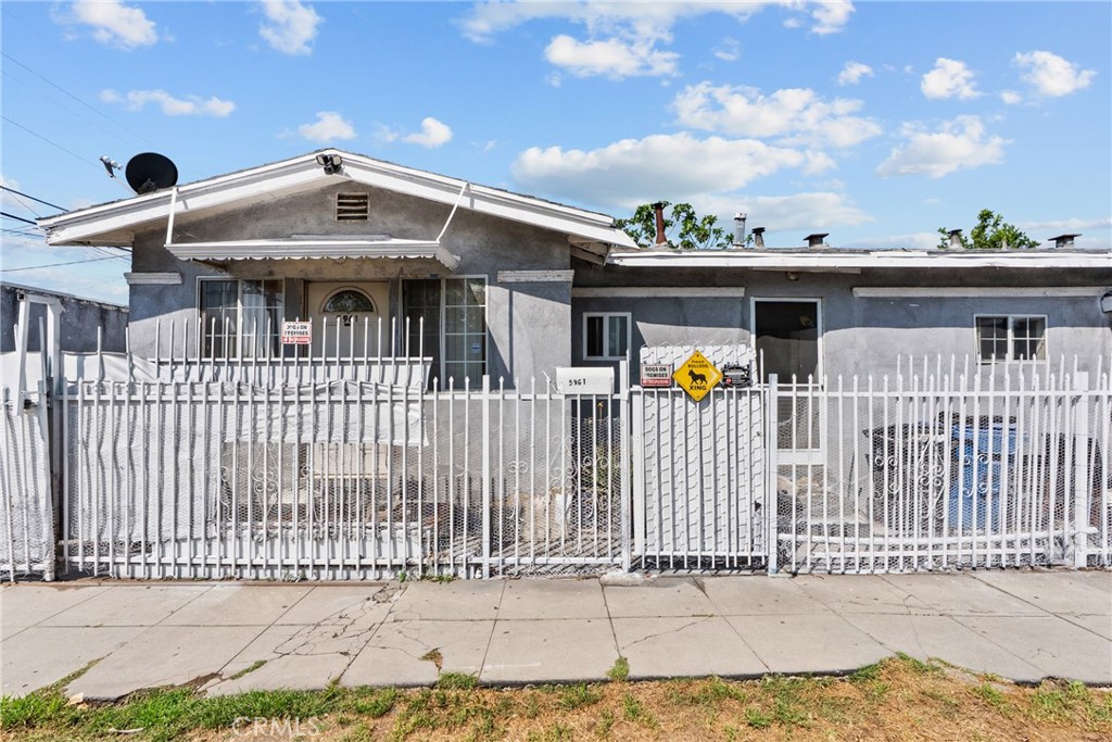 1500 W 59th Place