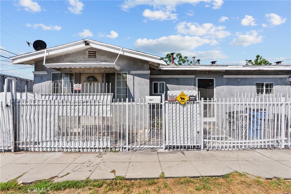 1500 W 59th Place