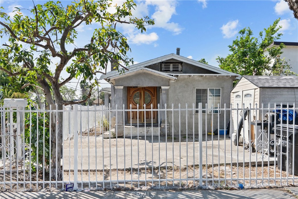 1500 W 59th Place