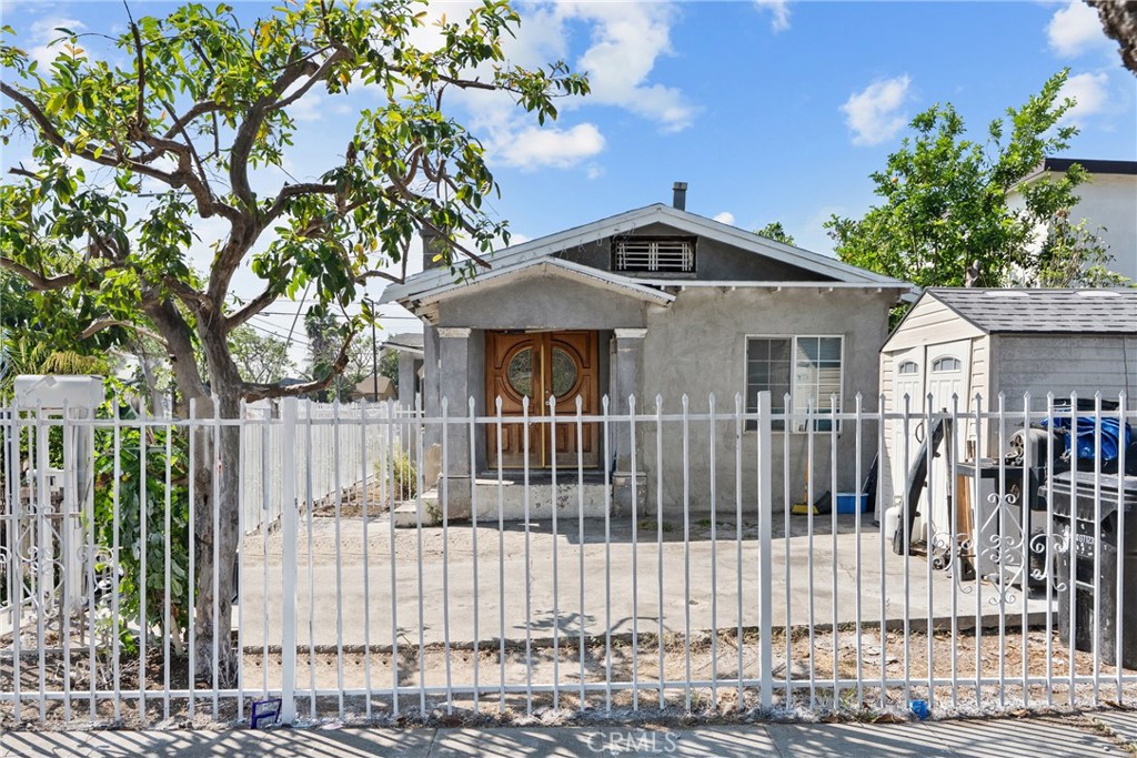 1500 W 59th Place