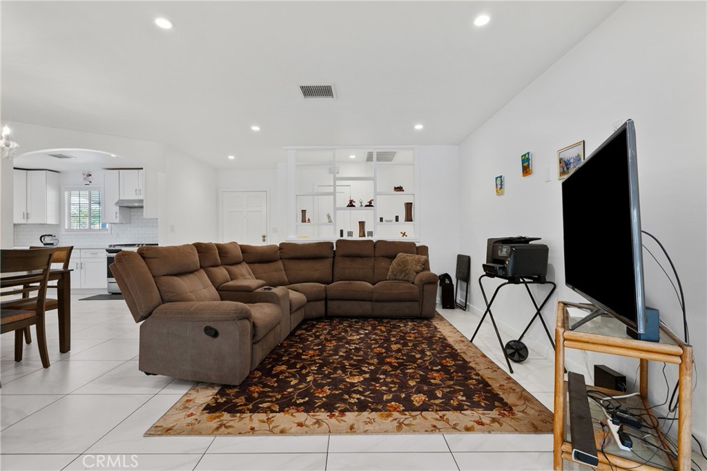 13102 Branford