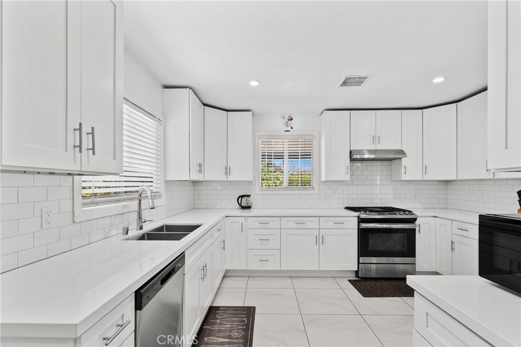 13102 Branford