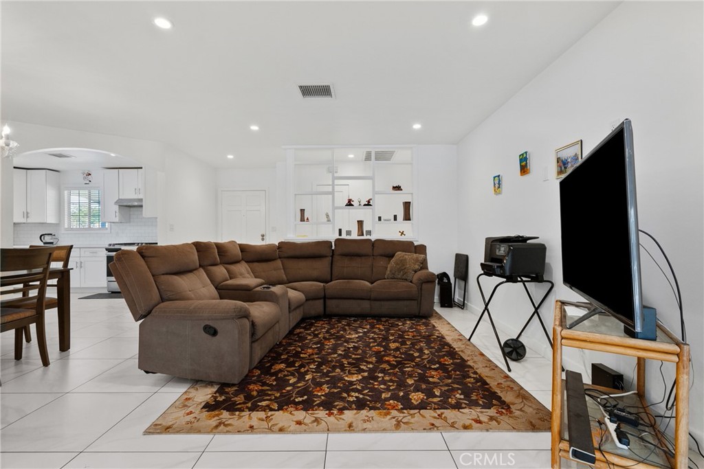 13102 Branford