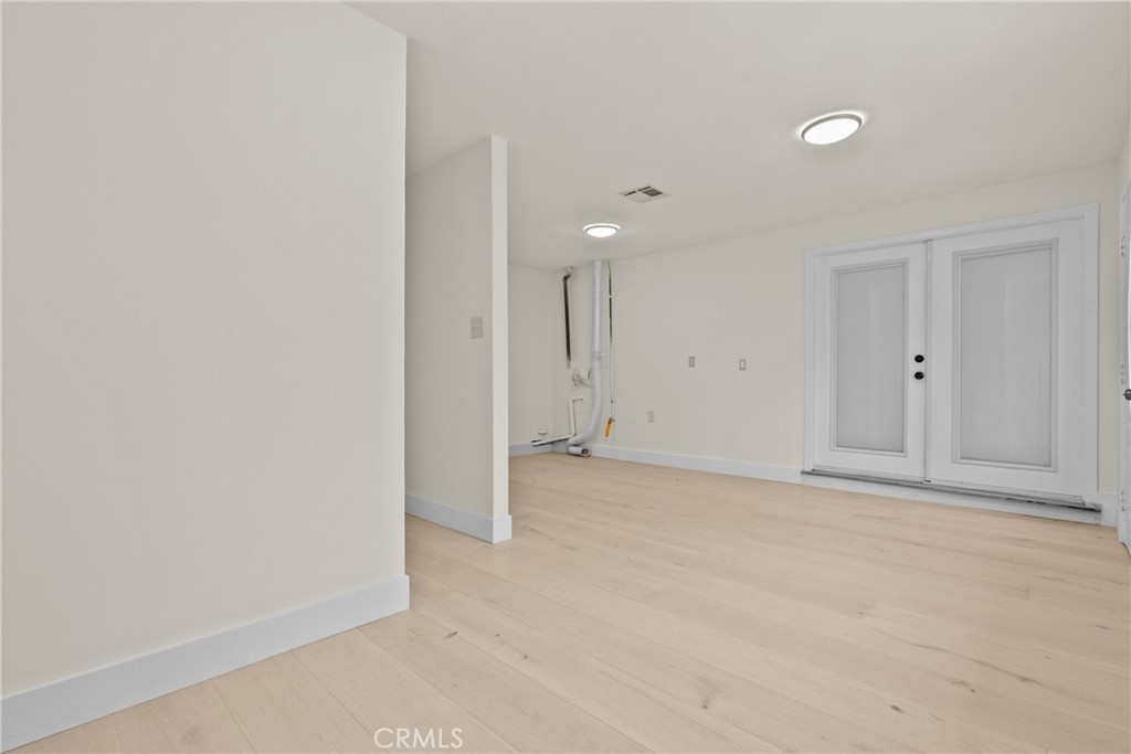 4216 Cedar