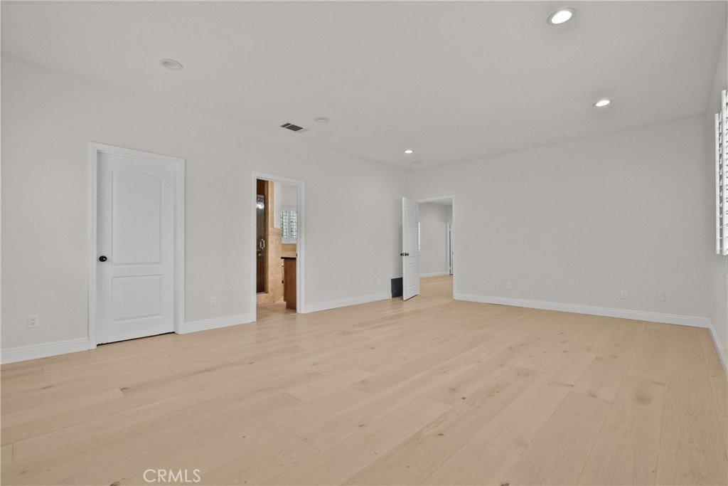 4216 Cedar
