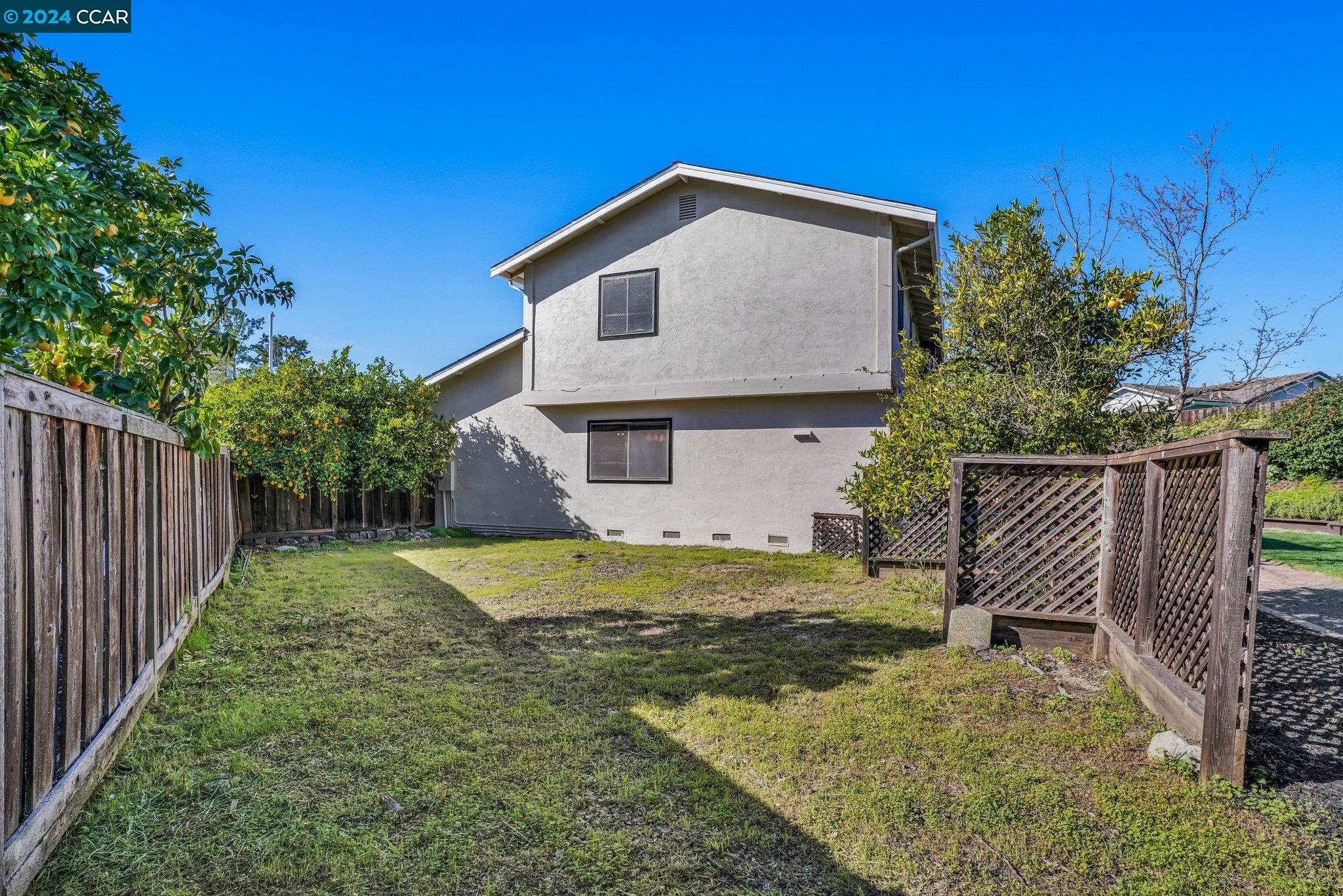141 Burgess Ct