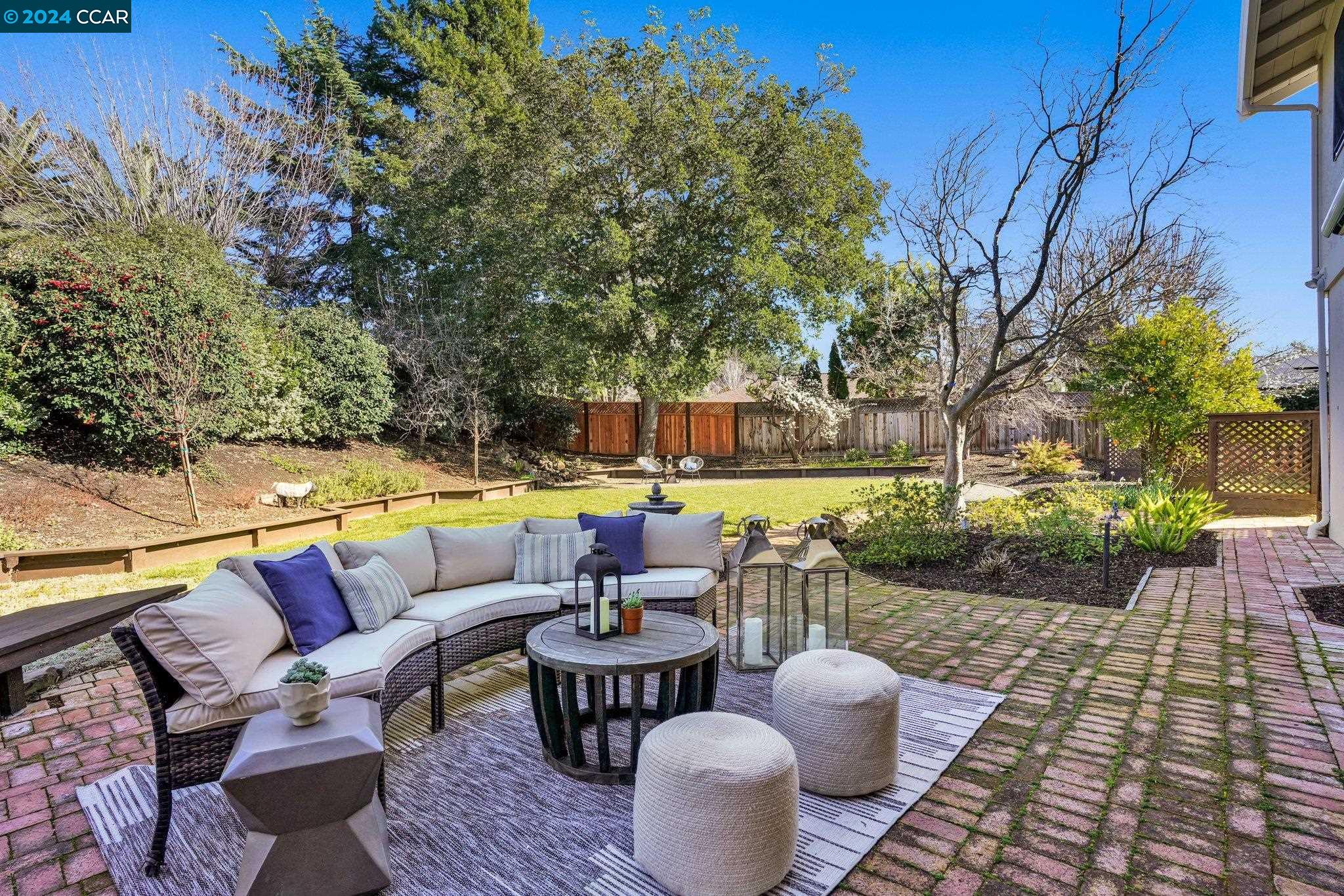141 Burgess Ct