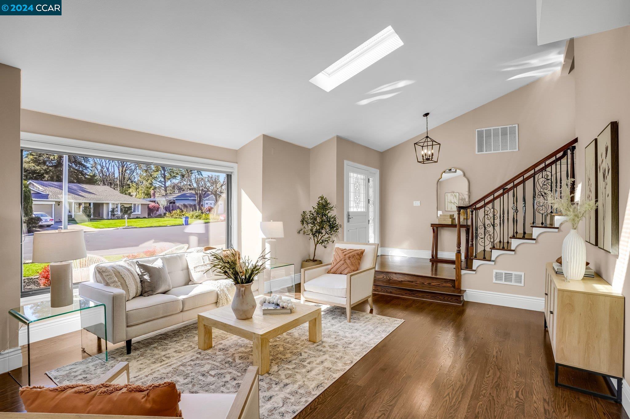 141 Burgess Ct