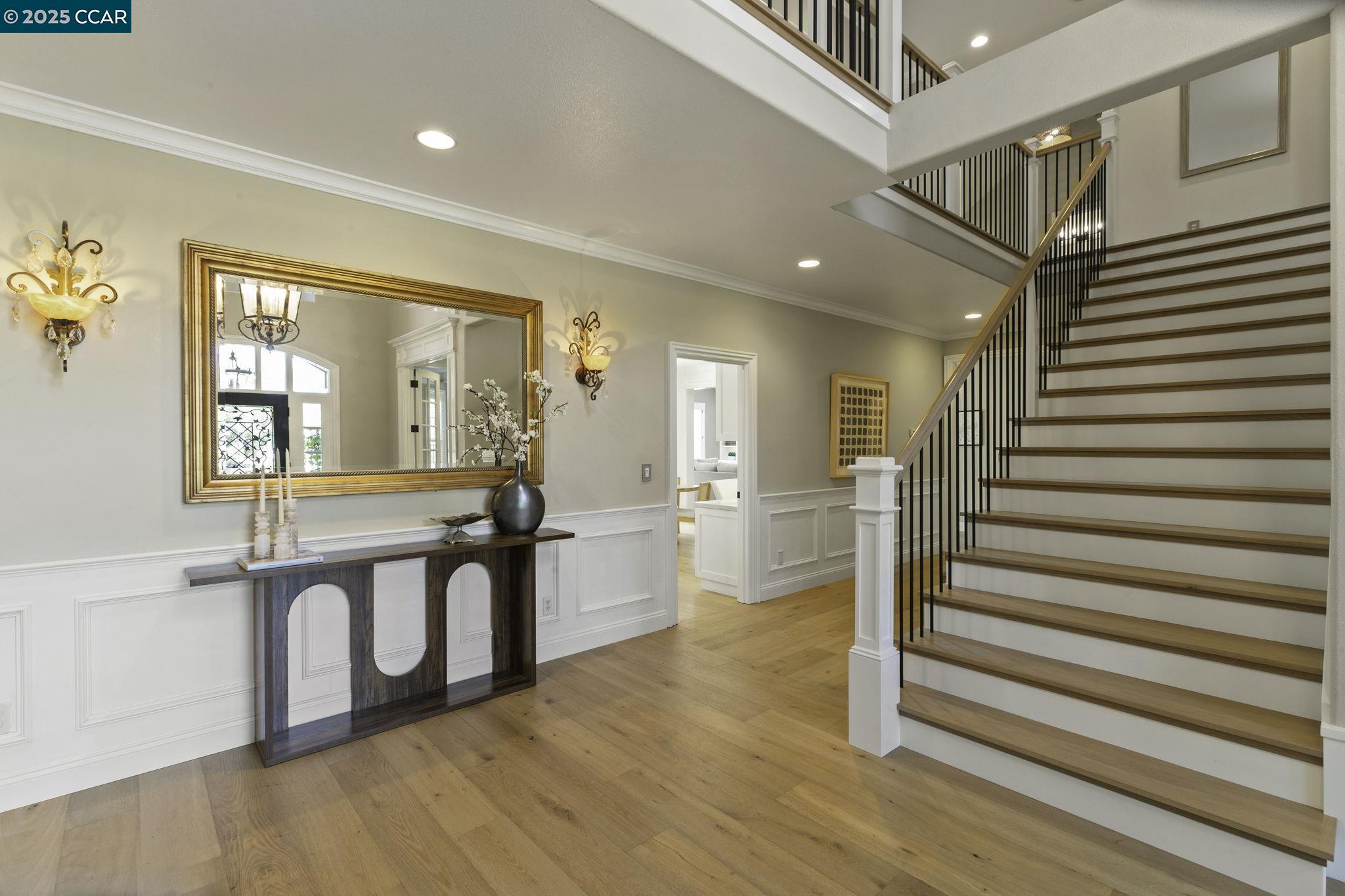 218 Fieldcrest Ct