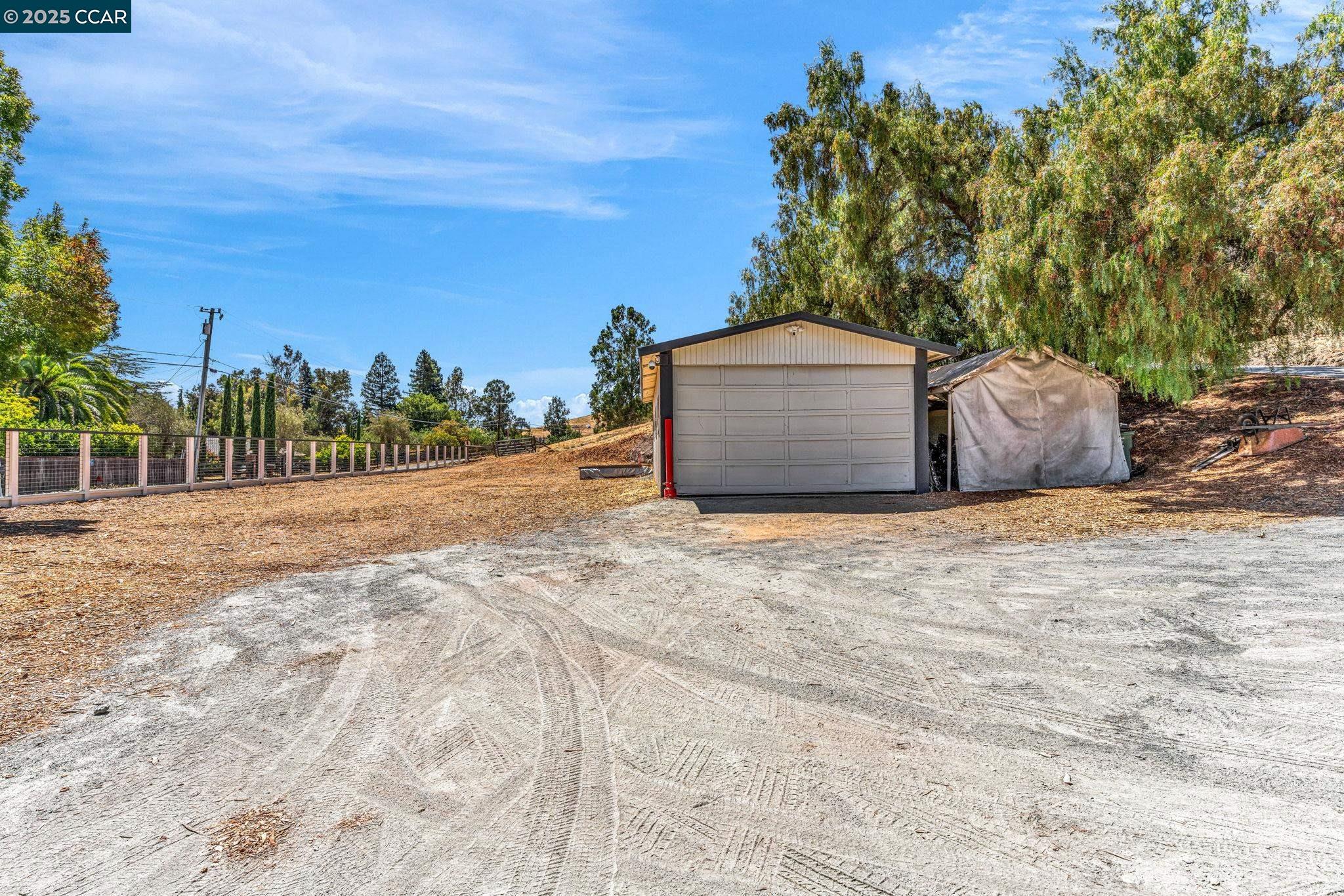 5505 Old School Rd