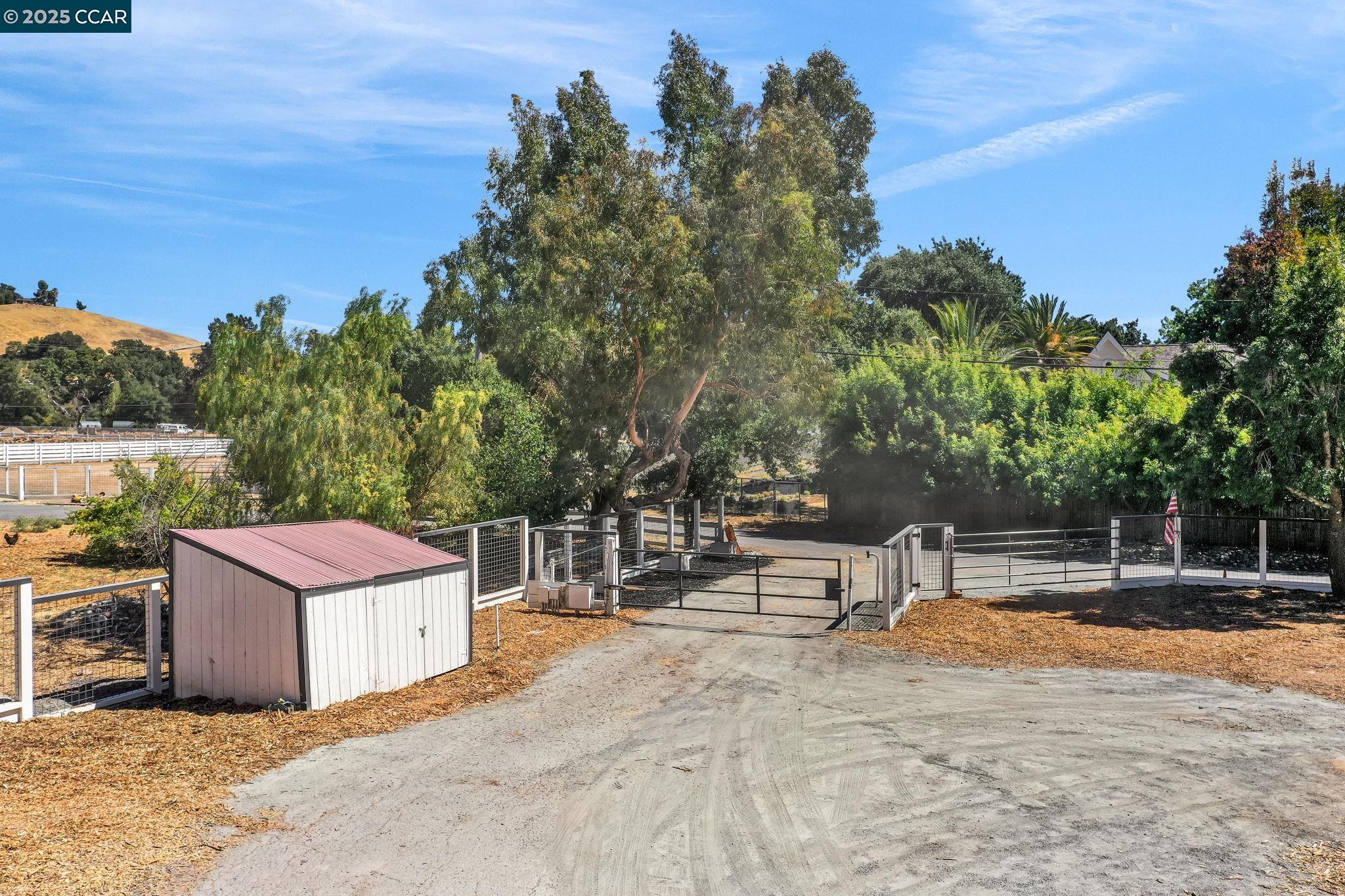 5505 Old School Rd