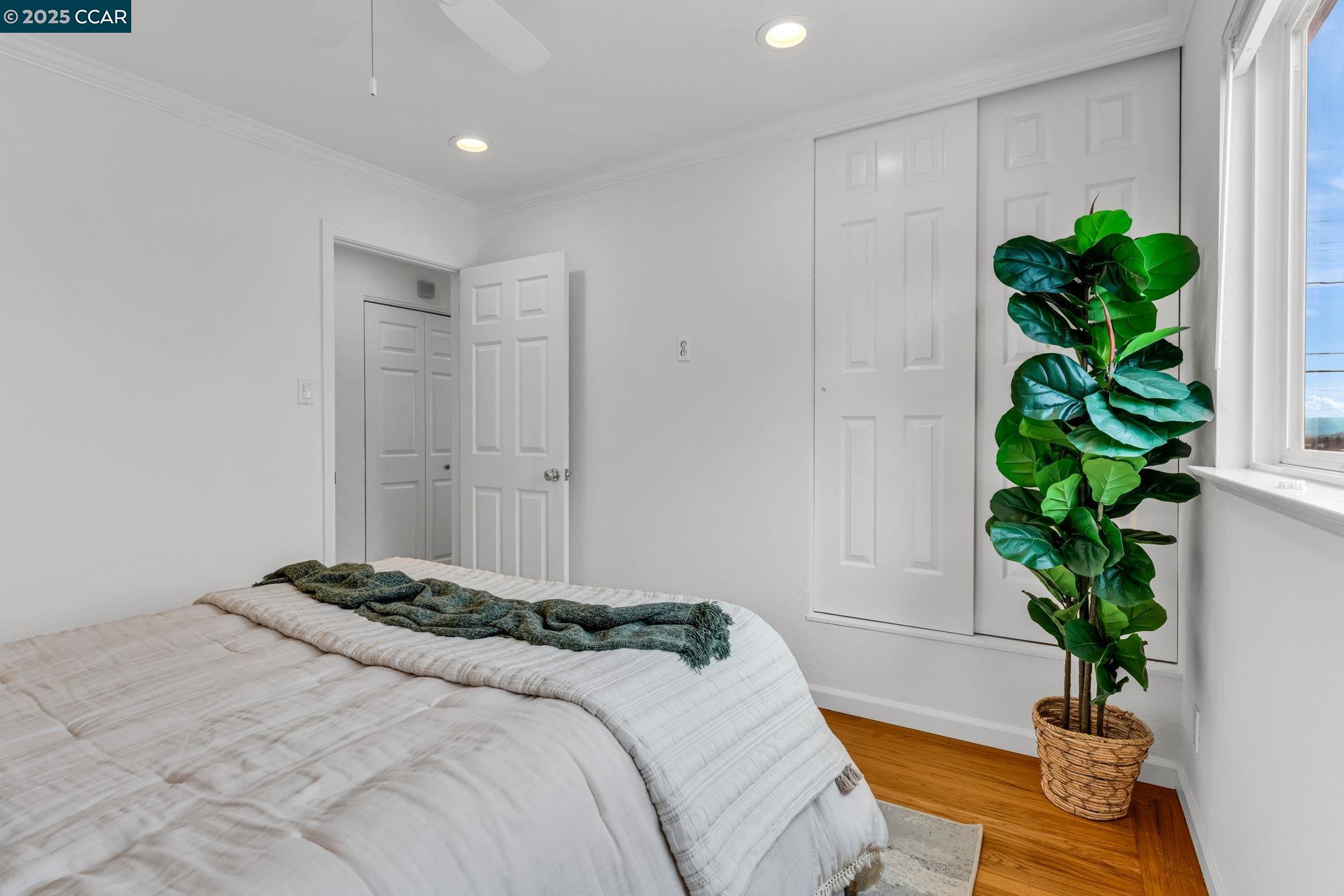 655 Tamarack Dr