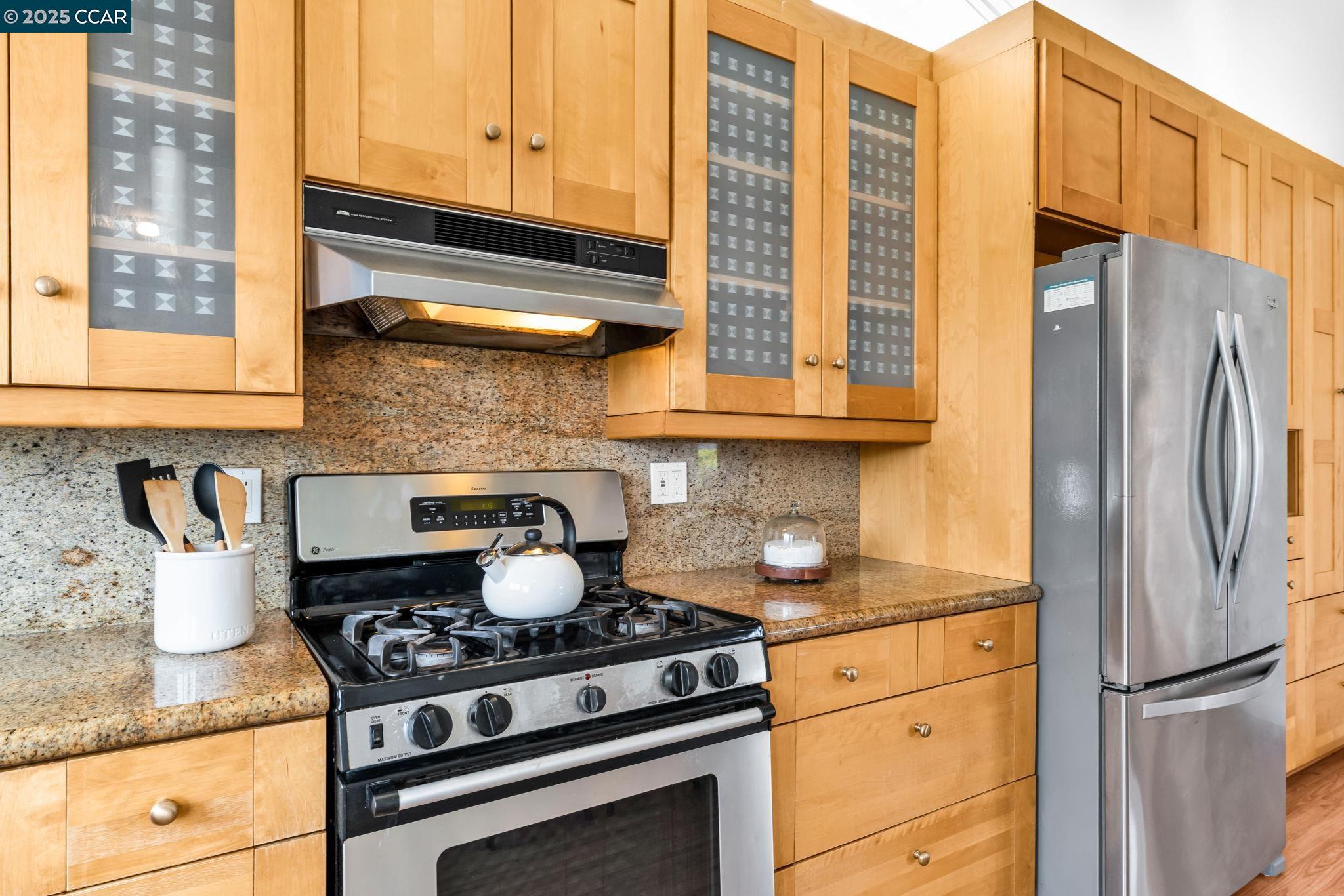 655 Tamarack Dr