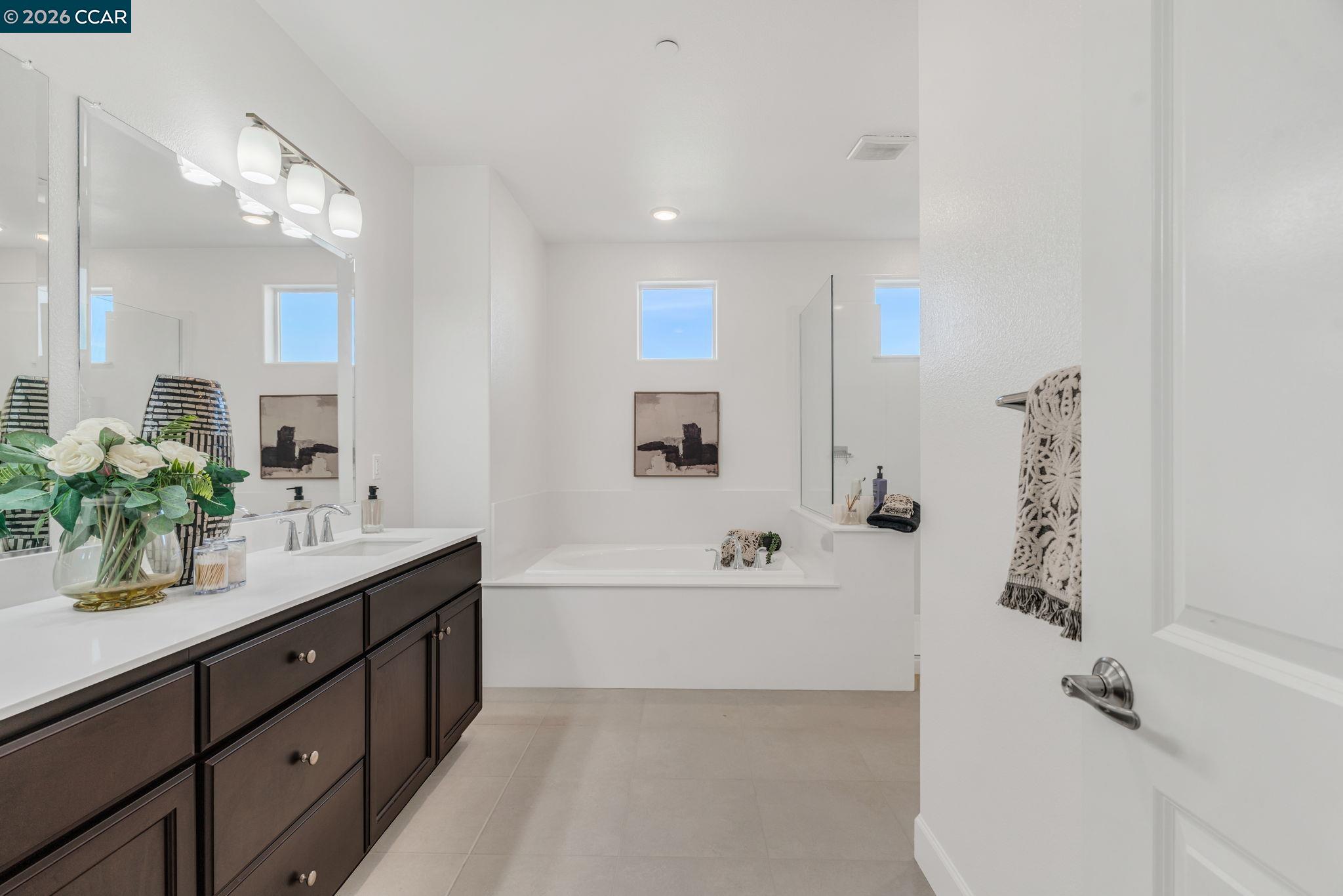 1553 S Perkins Place