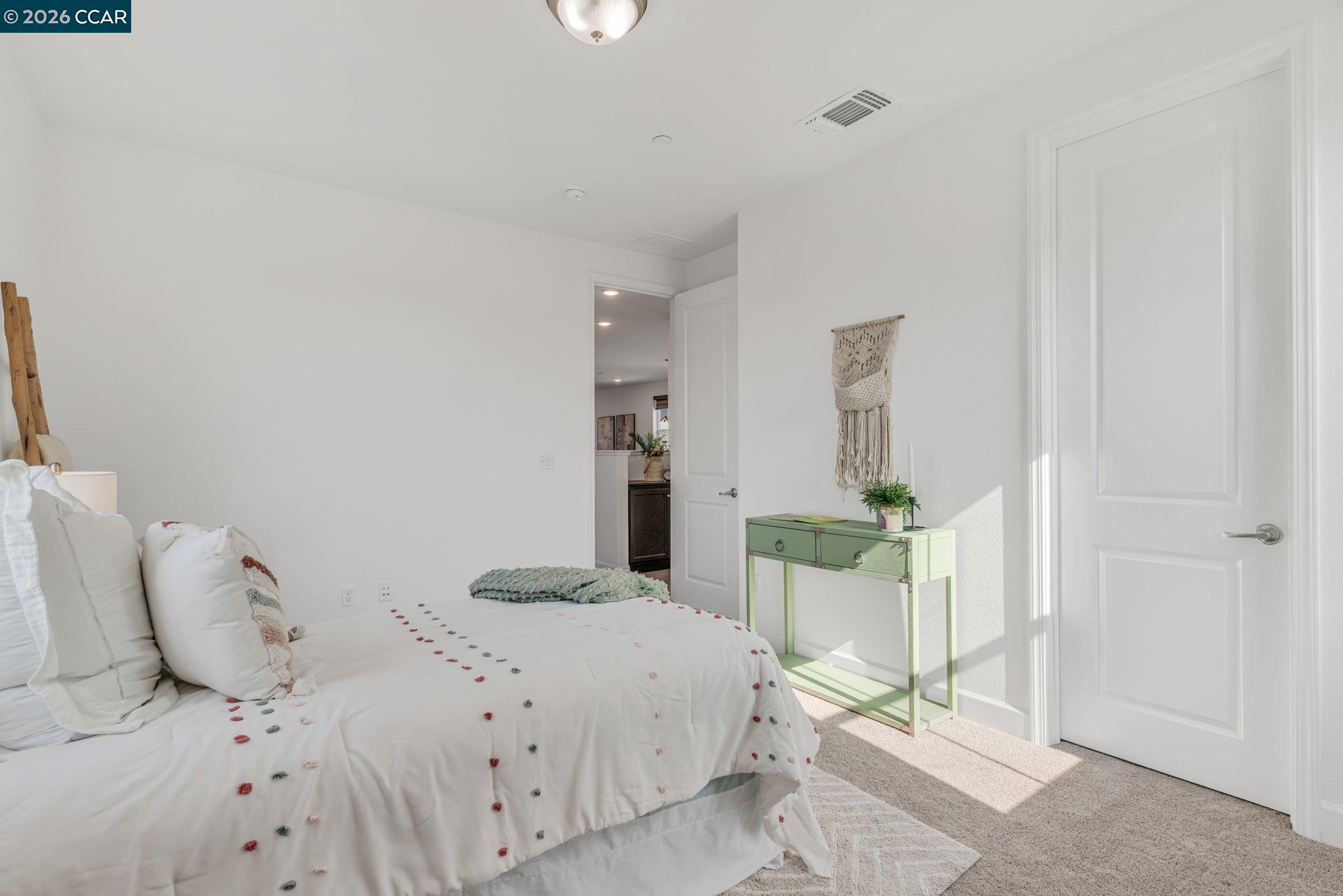 1553 S Perkins Place