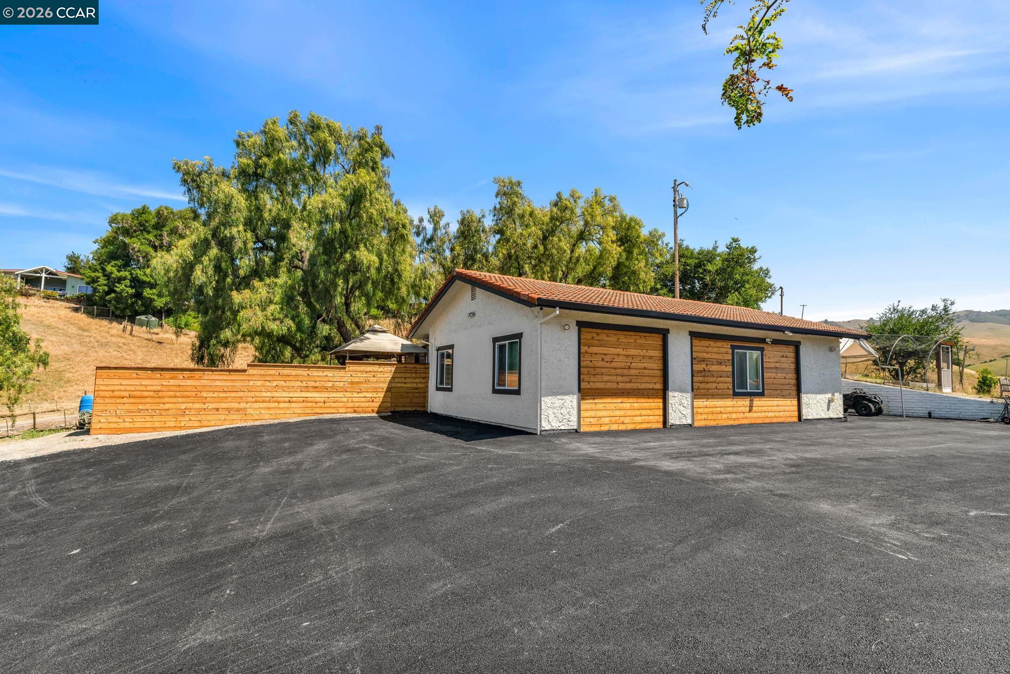 5505 Old School Rd