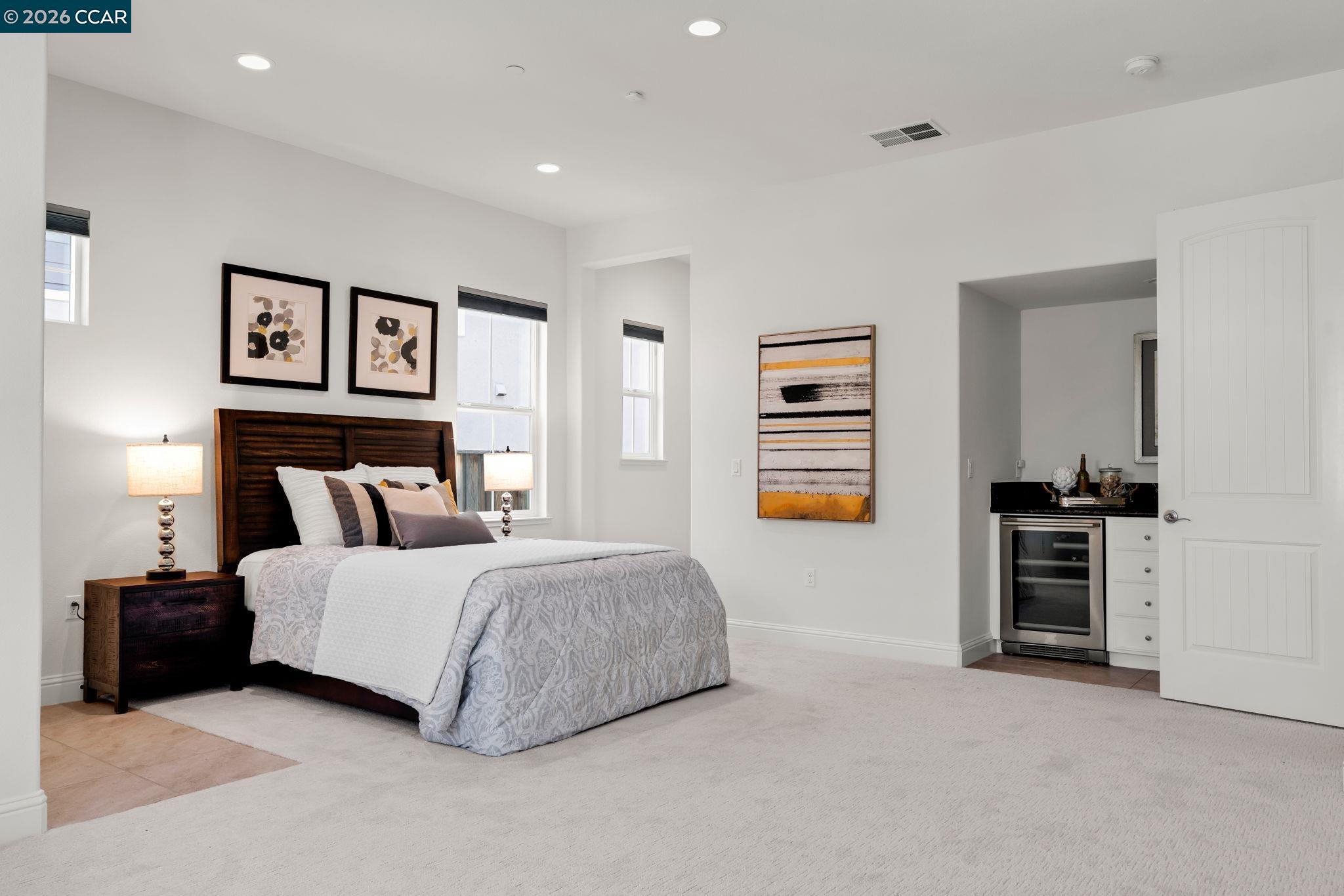 4252 Oak Knoll Dr